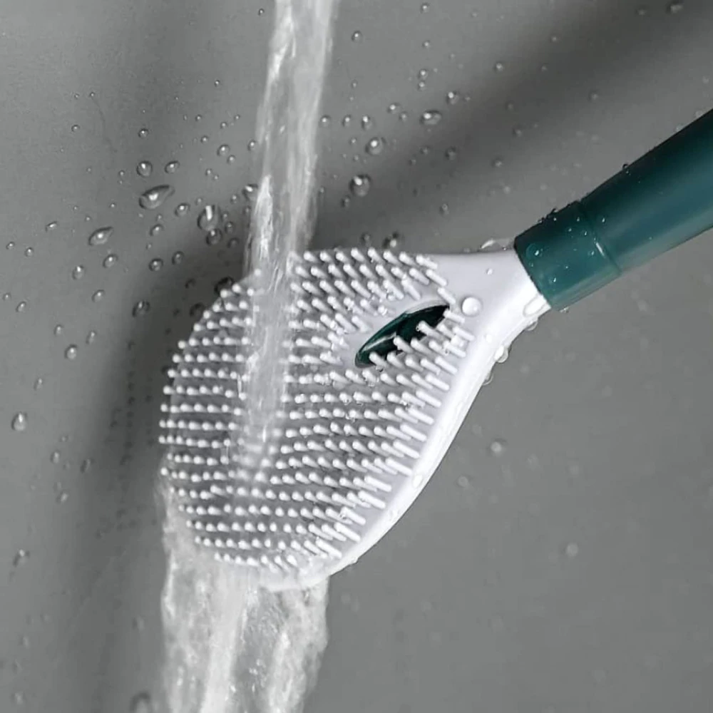Spazzola per WC flessibile per una pulizia precisa e facile